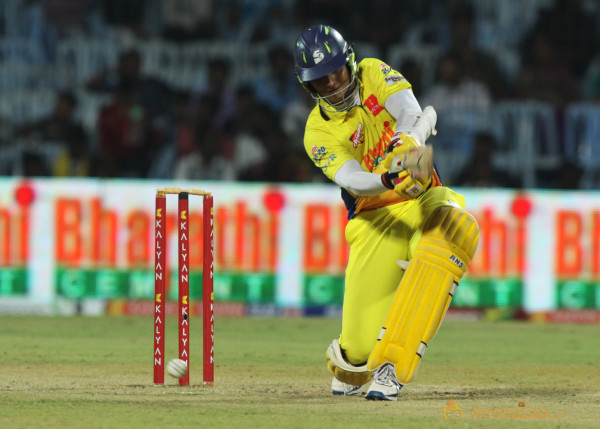 Chennai Rhinos Vs Bengal Tigers CCL 3 Match Gallery 