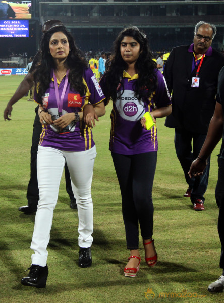 Chennai Rhinos Vs Bengal Tigers CCL 3 Match Gallery 