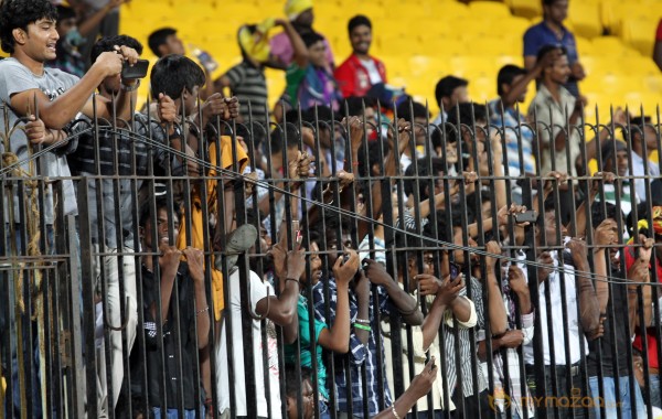 Chennai Rhinos Vs Bengal Tigers CCL 3 Match Gallery 