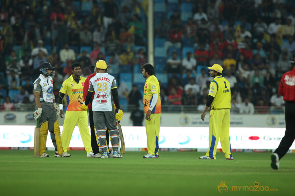  Chennai Rhinos Vs Mumbai Heroes CCL 3 Match Gallery 