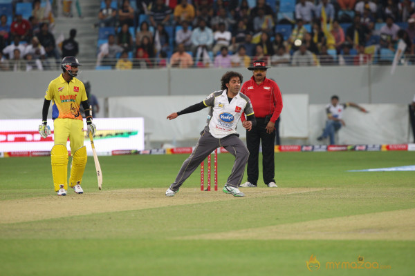  Chennai Rhinos Vs Mumbai Heroes CCL 3 Match Gallery 