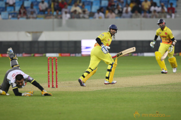  Chennai Rhinos Vs Mumbai Heroes CCL 3 Match Gallery 