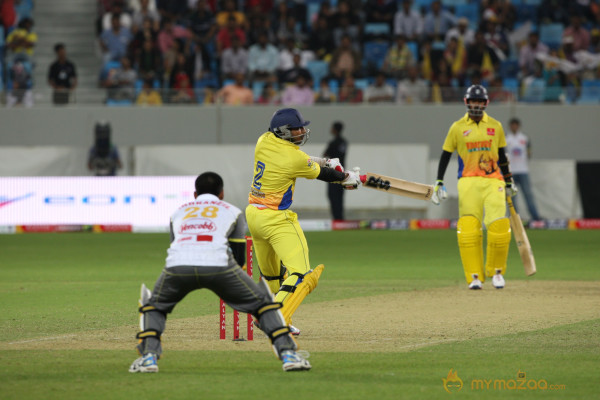  Chennai Rhinos Vs Mumbai Heroes CCL 3 Match Gallery 