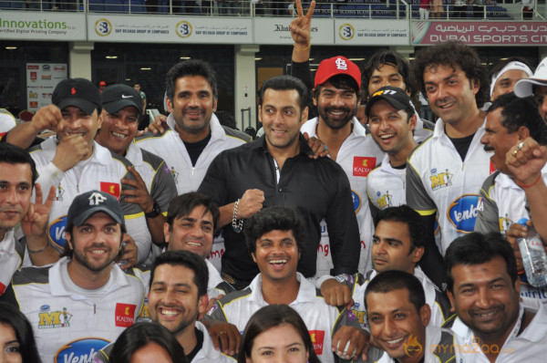  Chennai Rhinos Vs Mumbai Heroes CCL 3 Match Gallery 