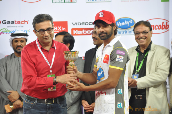  Chennai Rhinos Vs Mumbai Heroes CCL 3 Match Gallery 