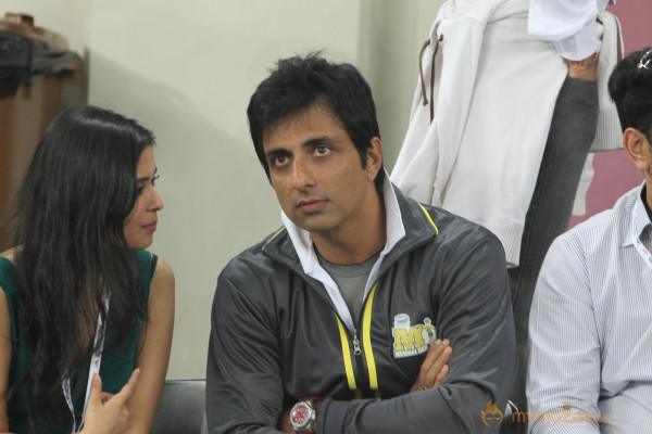  Chennai Rhinos Vs Mumbai Heroes CCL 3 Match Gallery 