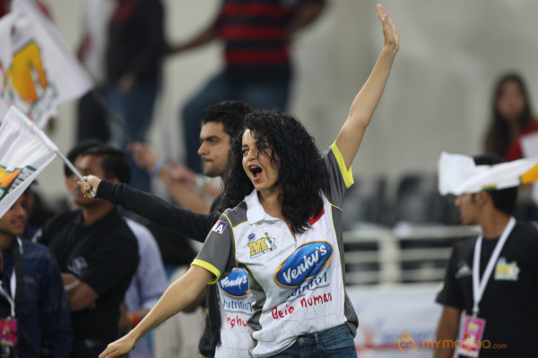  Chennai Rhinos Vs Mumbai Heroes CCL 3 Match Gallery 