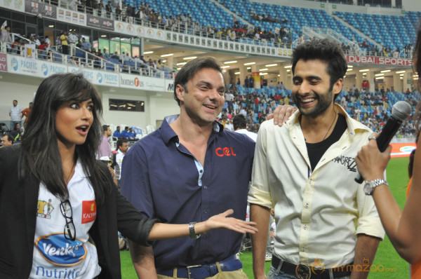  Chennai Rhinos Vs Mumbai Heroes CCL 3 Match Gallery 