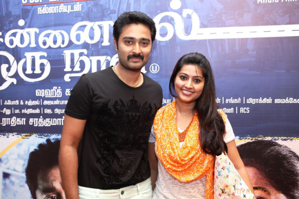 Chennaiyil Oru Naal Premiere Show Photo Gallery 