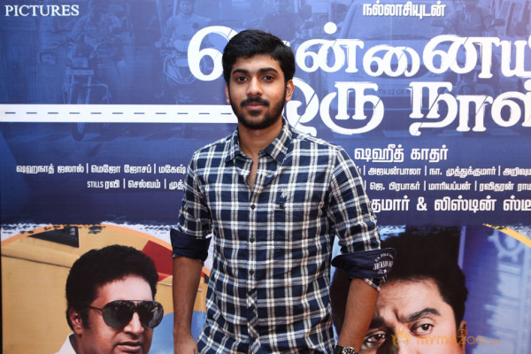 Chennaiyil Oru Naal Premiere Show Photo Gallery 