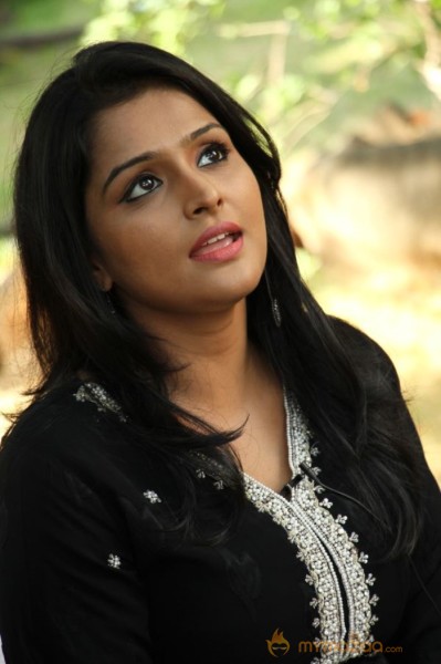 Damaal Dumeel Movie Stills