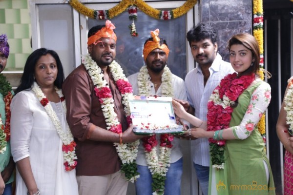 Ennaku Vaaitha Adimaigal Movie Pooja