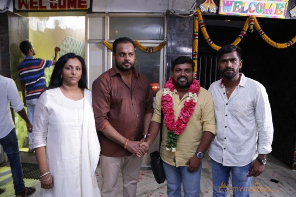 Ennaku Vaaitha Adimaigal Movie Pooja