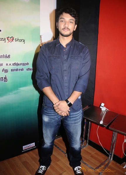 Ennamo Edho Movie Press Meet Photos