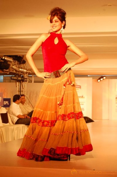 Genelia in Chennai Internation Fashion Week 