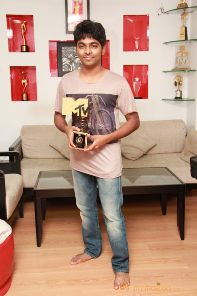 GV Prakash Kumar got MTV Award Photos 