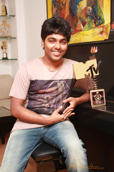 GV Prakash Kumar got MTV Award Photos 