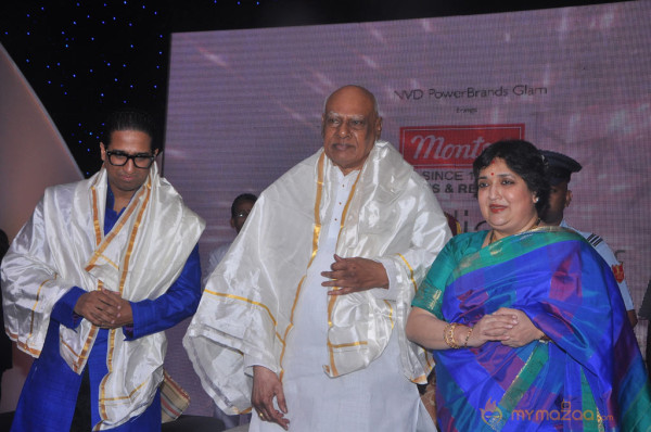 I Am For India by Latha Rajinikanth  