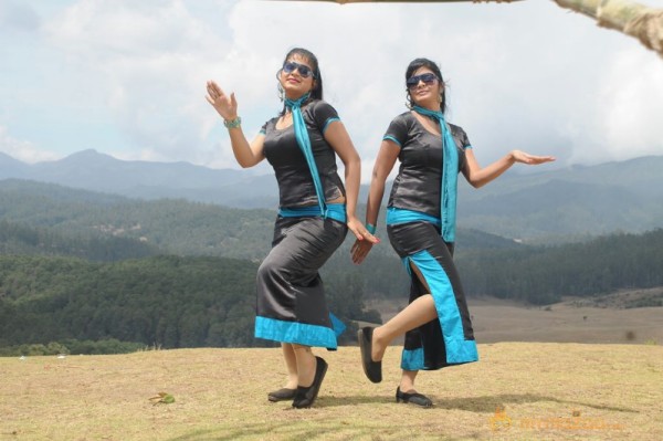 Iyakkunar Movie Stills