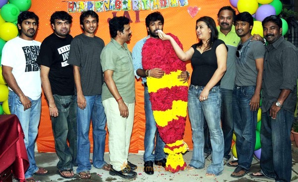 Actor Jai B’day Bash With His Friends