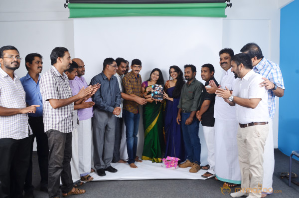 Jamesh Kottakkal Photography Studio Photos