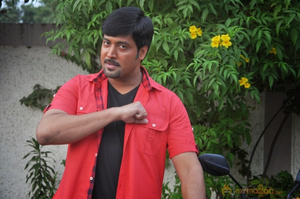 Kadalukku Kannillai movie stills