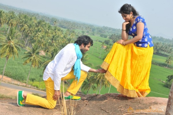 Kadhal Paithiyam Movie Stills