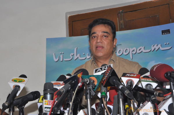 Kamal Hassan Press Meet on Viswaroopam Postponement 