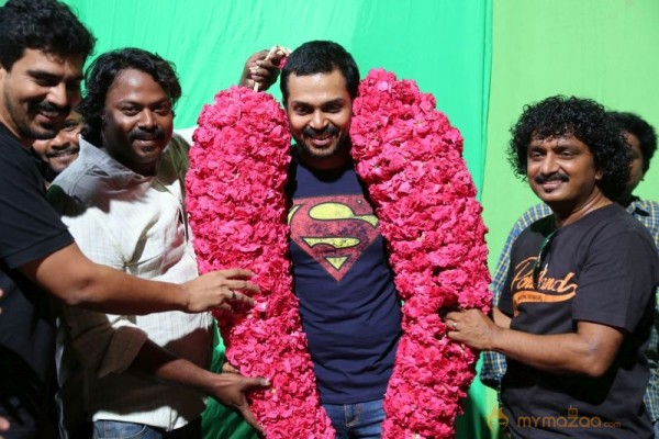 Karthi Celebrating Birthday in shoot