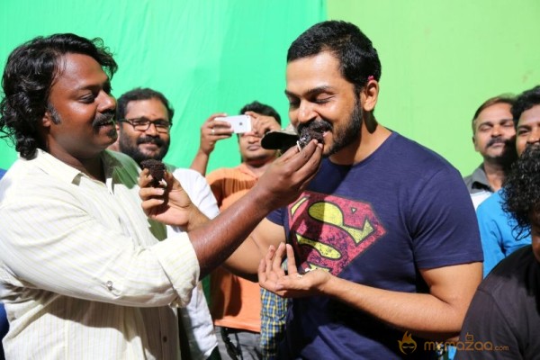 Karthi Celebrating Birthday in shoot