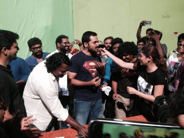 Karthi Celebrating Birthday in shoot