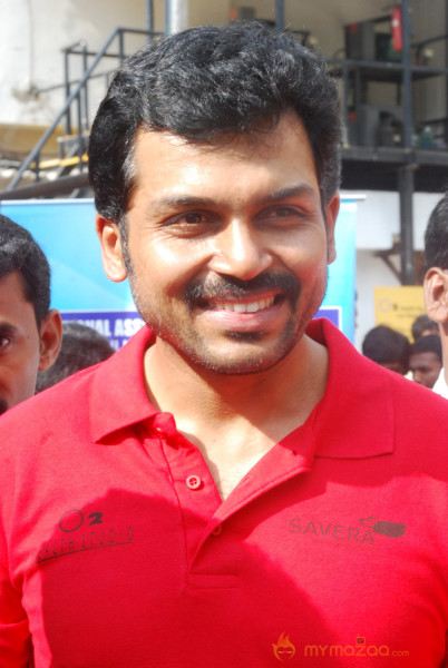 Karthi Flags Off O2 Car Rally For The Blind Event 