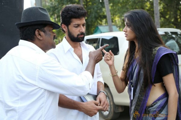 Kathai Thiraikathai Vasanam Iyakkam Movie Stills