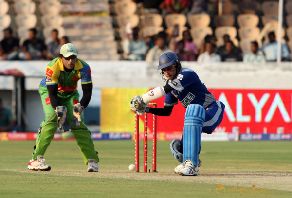  Kerala Strikers vs Karnataka Bulldozers Semi Final Gallery 