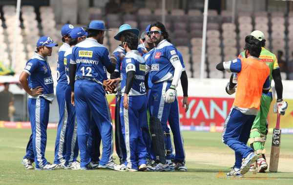  Kerala Strikers vs Karnataka Bulldozers Semi Final Gallery 