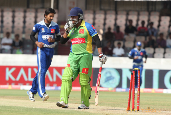  Kerala Strikers vs Karnataka Bulldozers Semi Final Gallery 