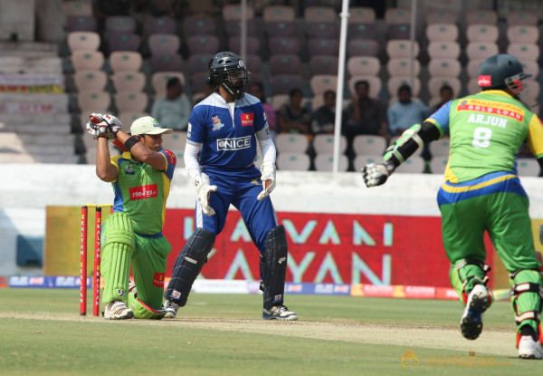  Kerala Strikers vs Karnataka Bulldozers Semi Final Gallery 