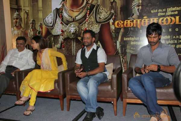 Kochadaiiyaan Press Meet Photos