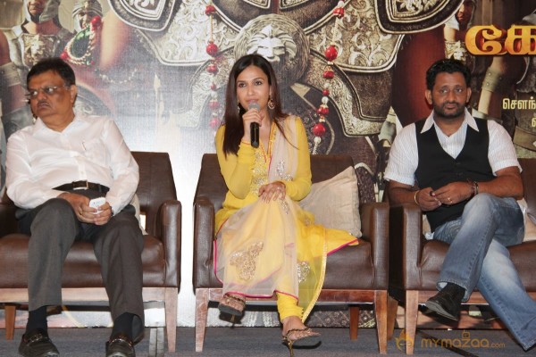 Kochadaiiyaan Press Meet Photos