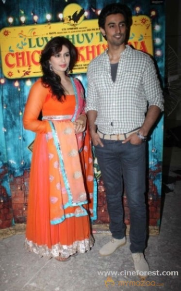 Luv Shuv Tey Chicken Khurana Movie Promotion Stills