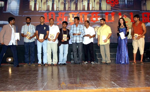 Madrasapattinam’ Audio Launch