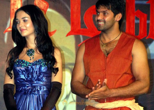 Madrasapattinam’ Audio Launch