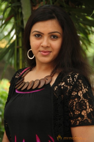 Naanthan Bala Heroin Swetha Latest Photos