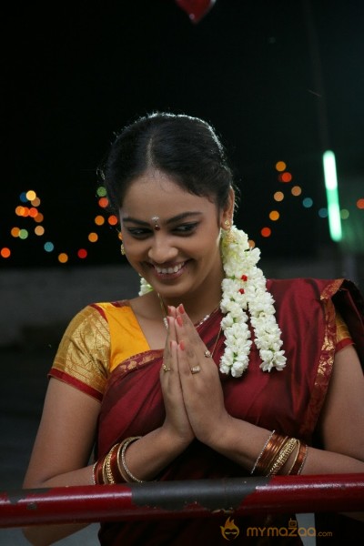 Nalanum Nandhinium Movie Stills