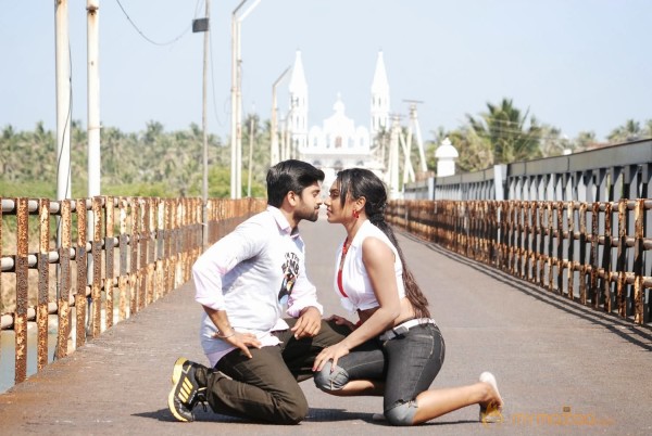 Nathikal Nanaivathillai Movie Latest Photos