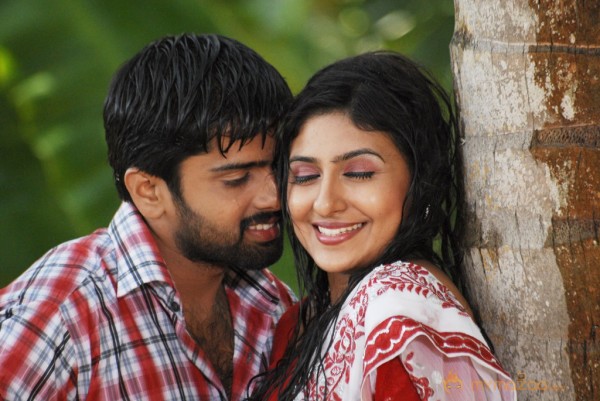 Nathikal Nanaivathillai Movie Latest Photos