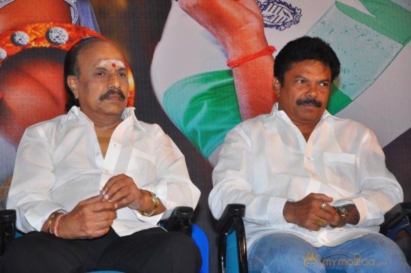 Nee En Uyire Movie Audio Launch Stills