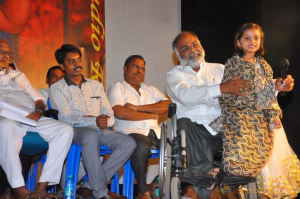 Nee En Uyire Movie Audio Launch Stills