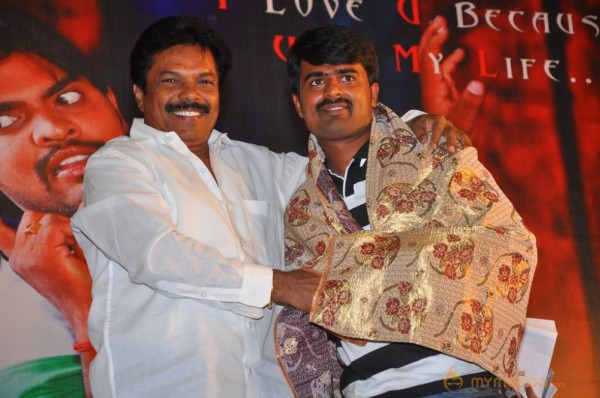 Nee En Uyire Movie Audio Launch Stills