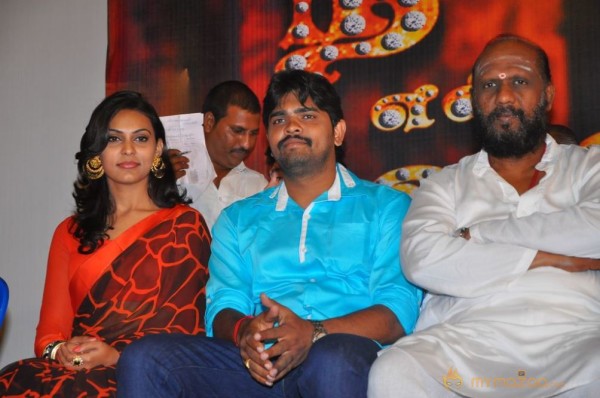 Nee En Uyire Movie Audio Launch Stills